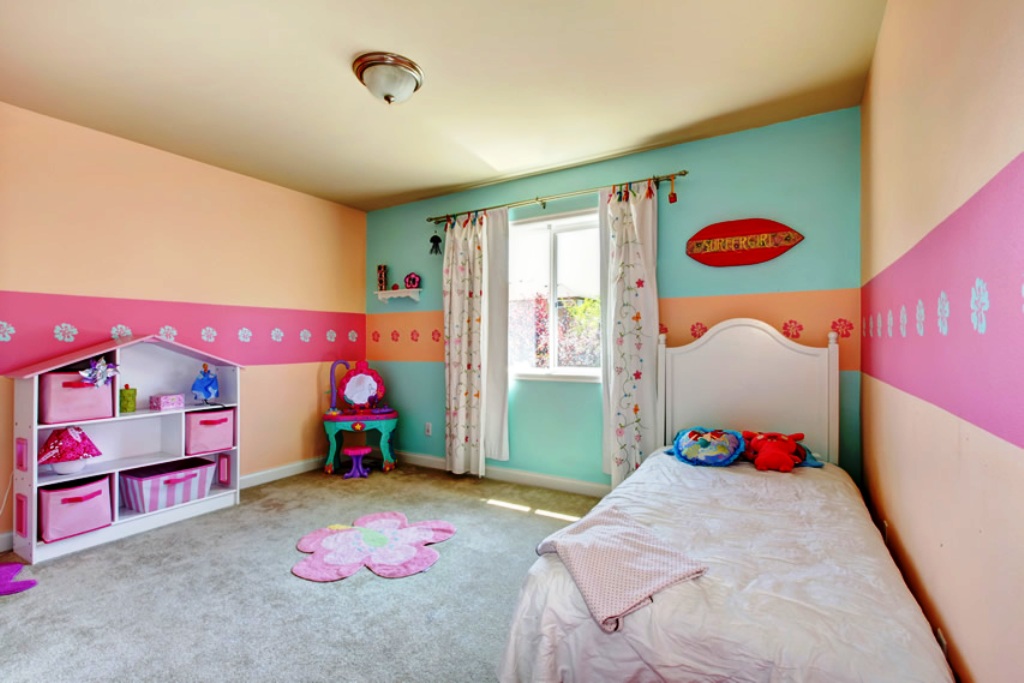 27-Pastel Colored Bedroom