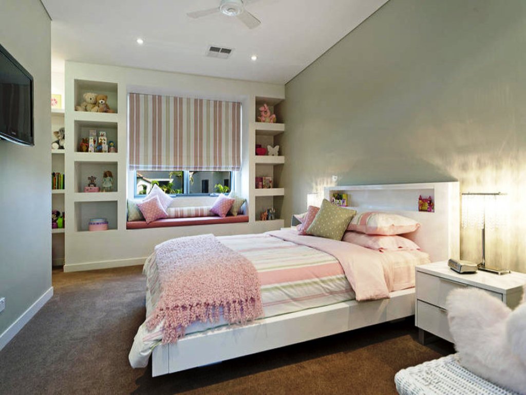 37-Pastel Colored Bedroom
