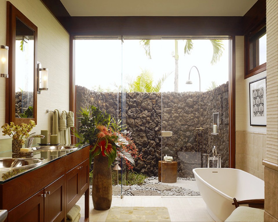 29. Amazing Tropical Bathroom Ideas