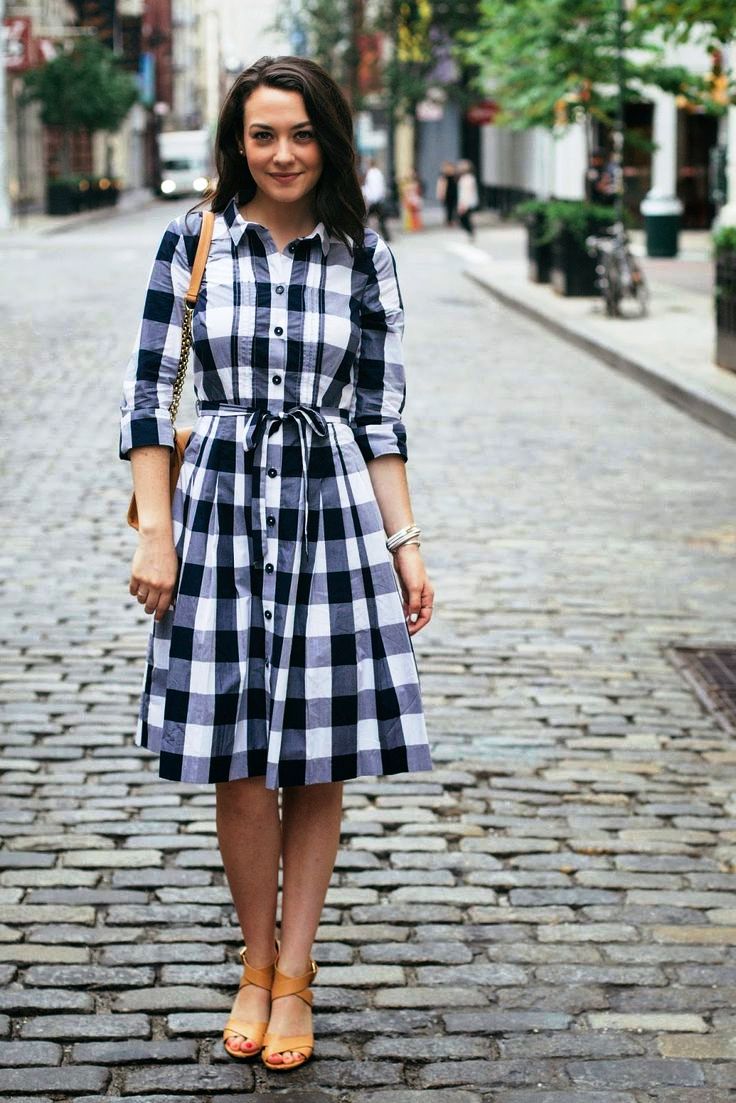 9-Awesome check outfits for Office wear