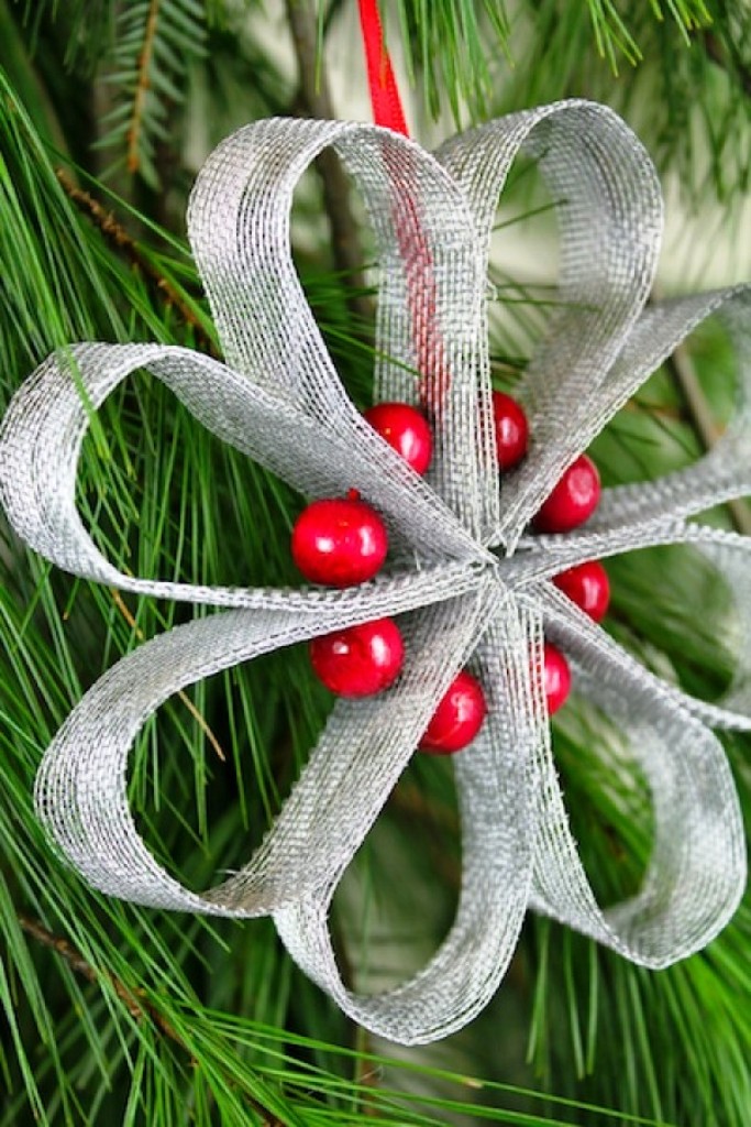 10-homemade-ornament-ideas-to-upgrade-your-christmas-tree