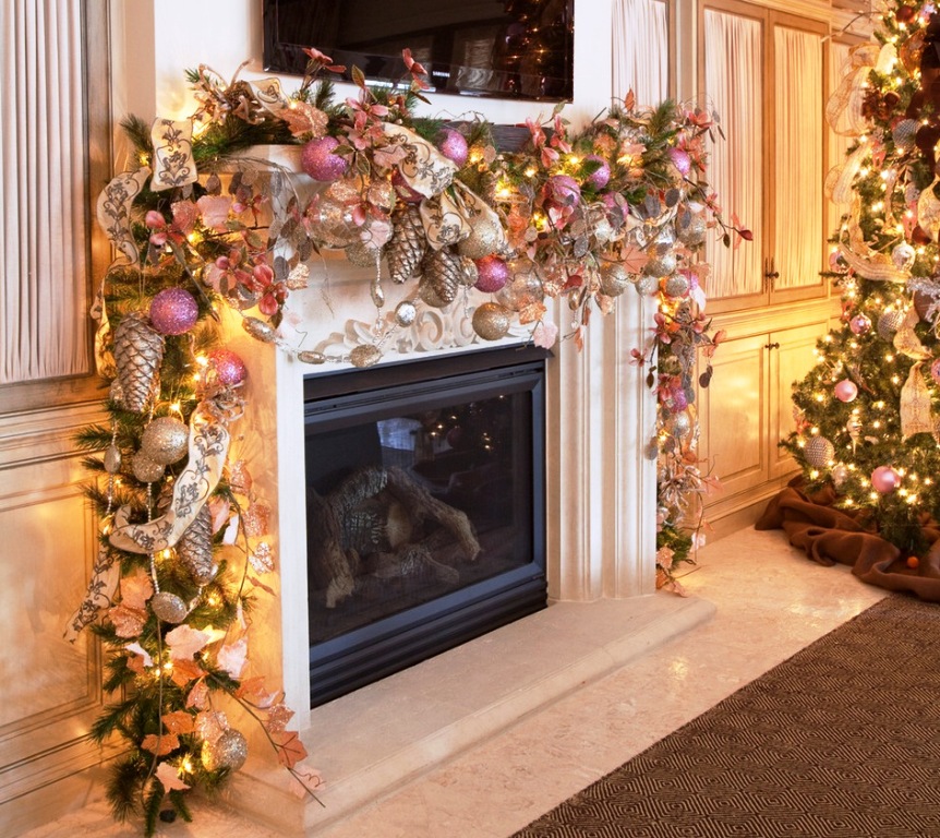 11-fireplace-mantel-decoration-ideas-for-christmas