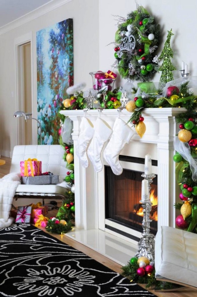 19-fireplace-mantel-decoration-ideas-for-christmas