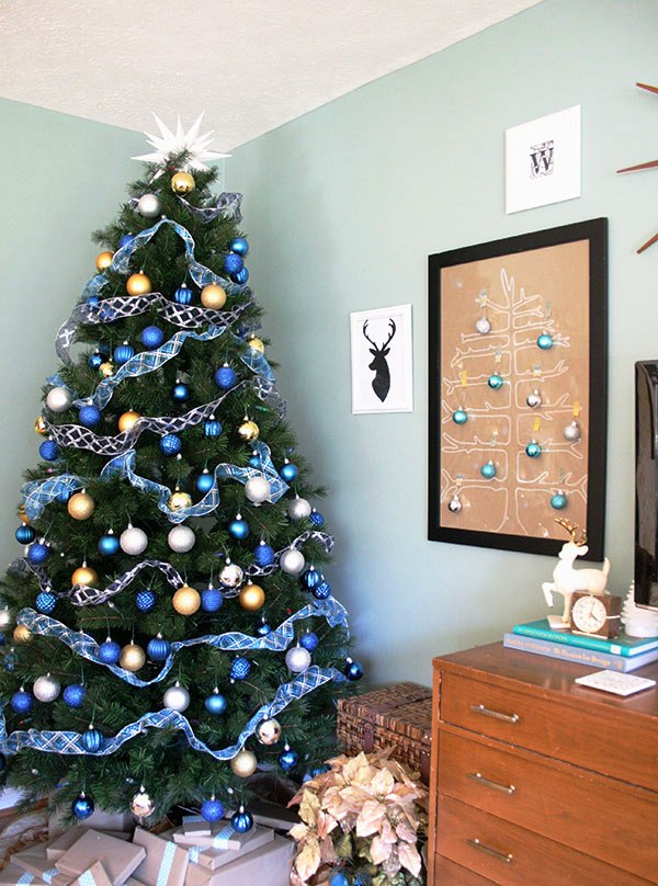 2-festive-christmas-tree-decorating-ideas
