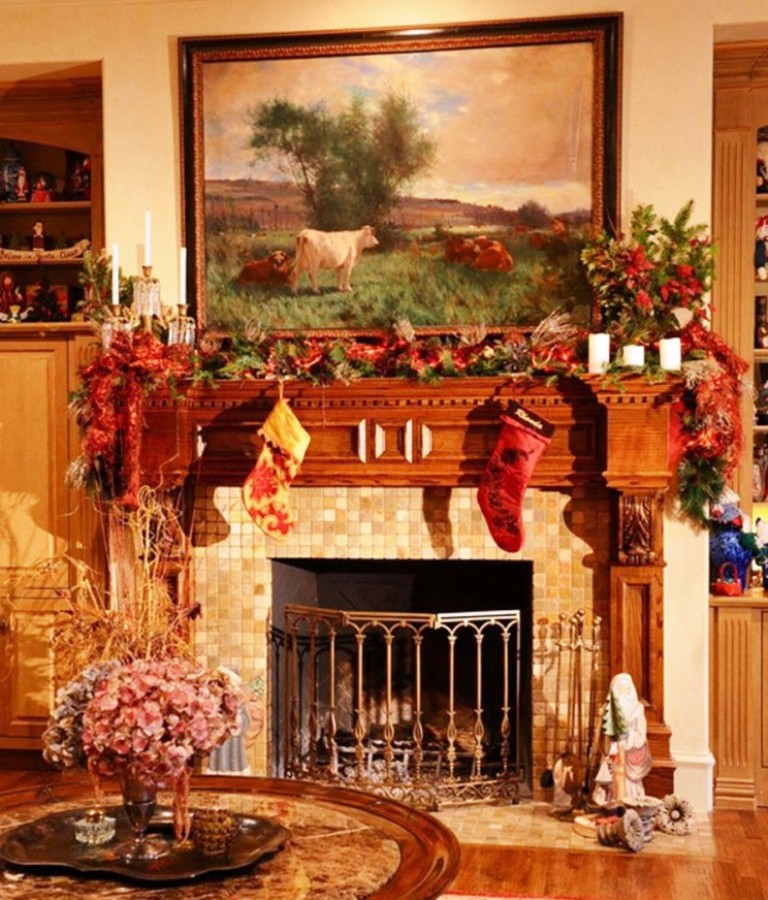 2-fireplace-mantel-decoration-ideas-for-christmas