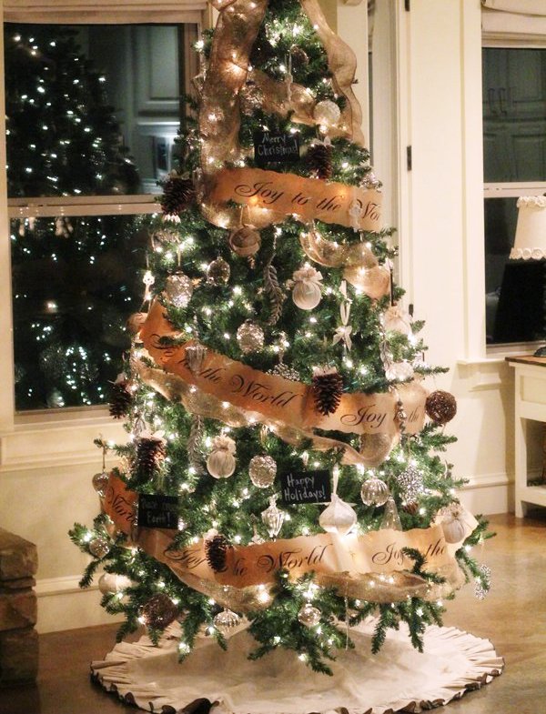 20festive-christmas-tree-decorating-ideas