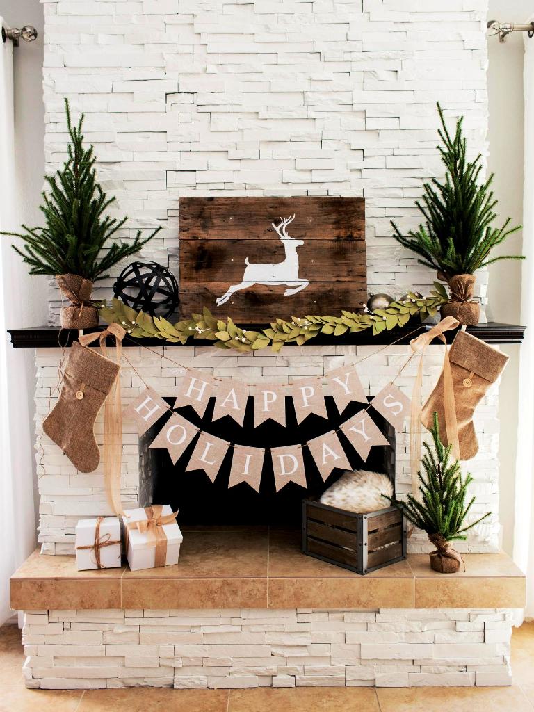 21-fireplace-mantel-decoration-ideas-for-christmas