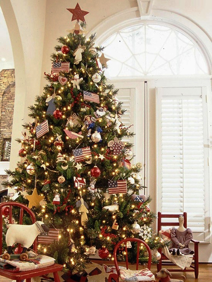 4-festive-christmas-tree-decorating-ideas