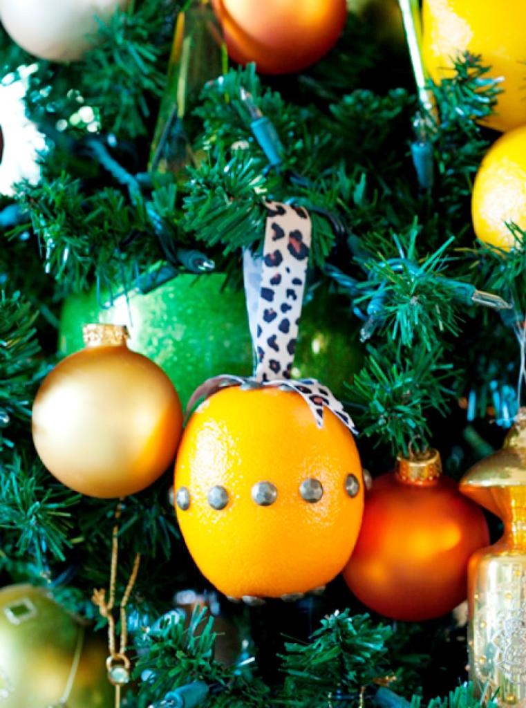 8-homemade-ornament-ideas-to-upgrade-your-christmas-tree