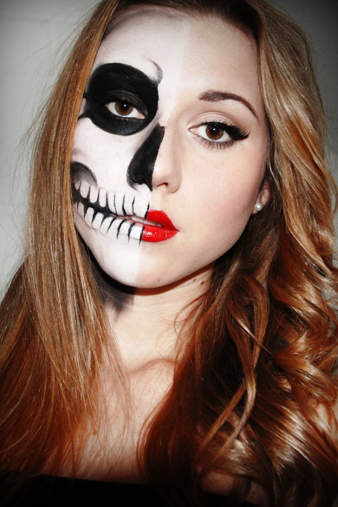 17. Halloween Half Face Makeup Ideas