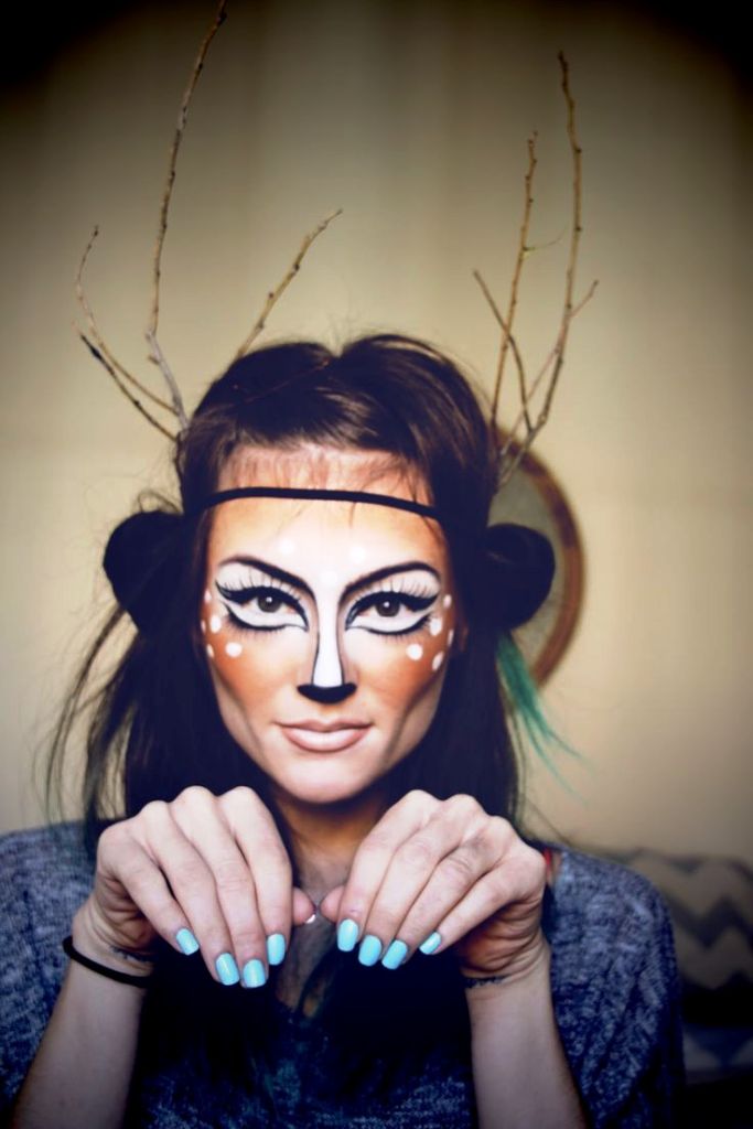 21. Halloween Deer Makeup Ideas