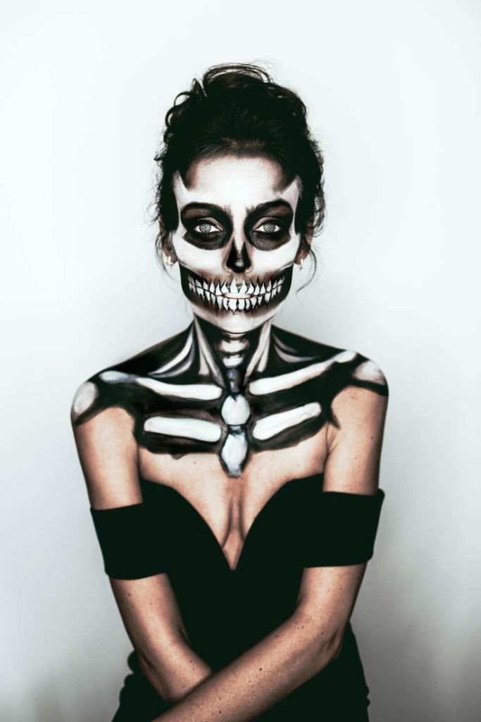 26. Halloween Skeleton Makeup Ideas