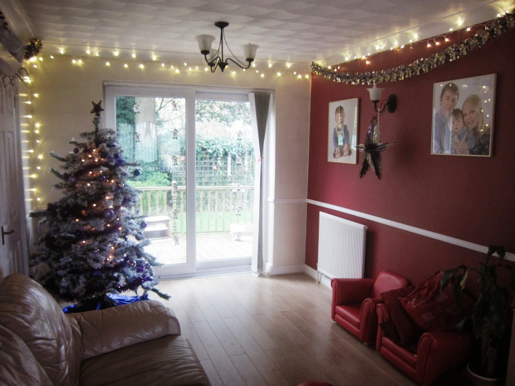 19-Christmas Lights Living Room