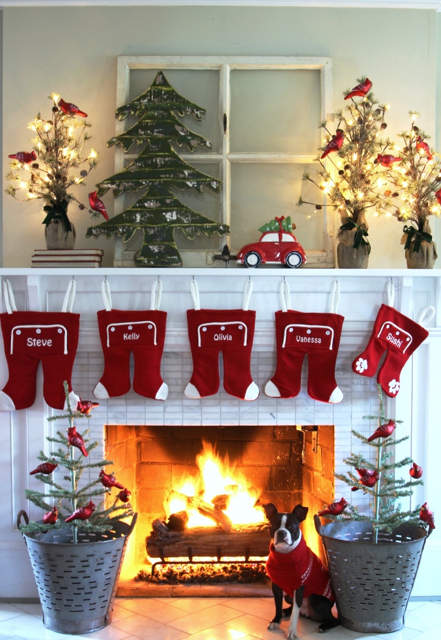8-Christmas Fireplace Ideas