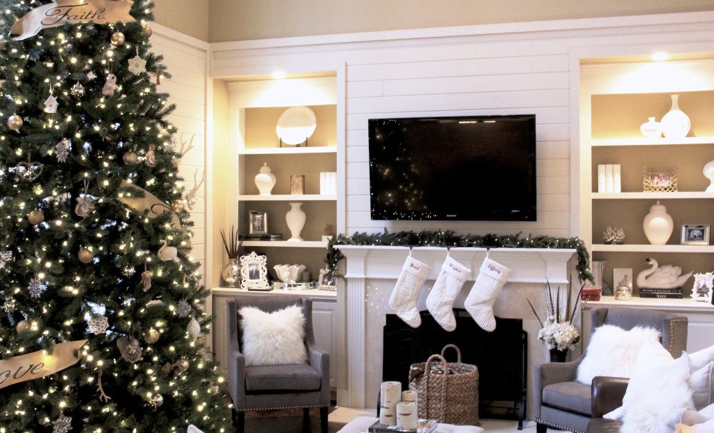 11-Christmas Home Decor