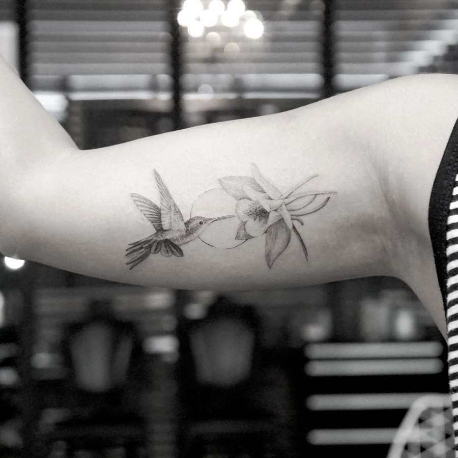 14-Hummingbirds Tattoos Ideas