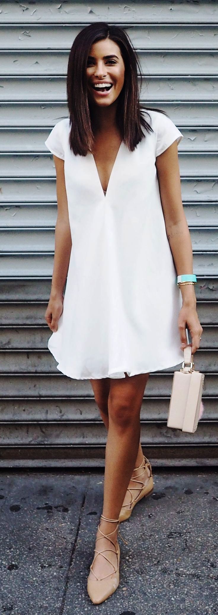 Best White Dress Outfits To Try (5)