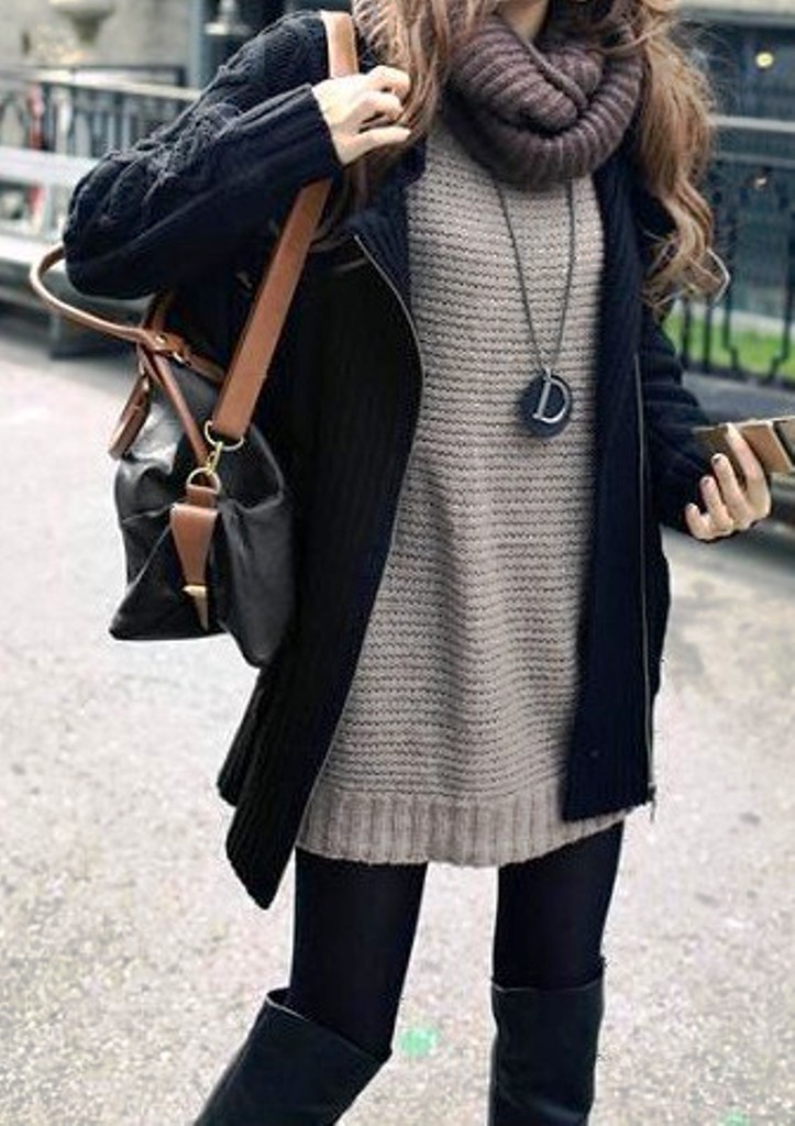 Winter Sweater Style Outfit Ideas For Women (4)
