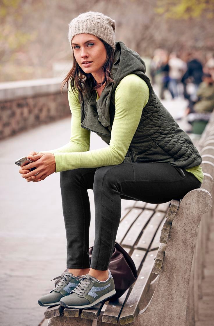 Winter Casual Workout Outfits For Women 6