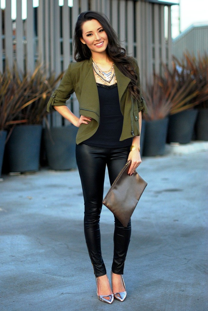 19. Leather Pants Outfit Ideas For Women