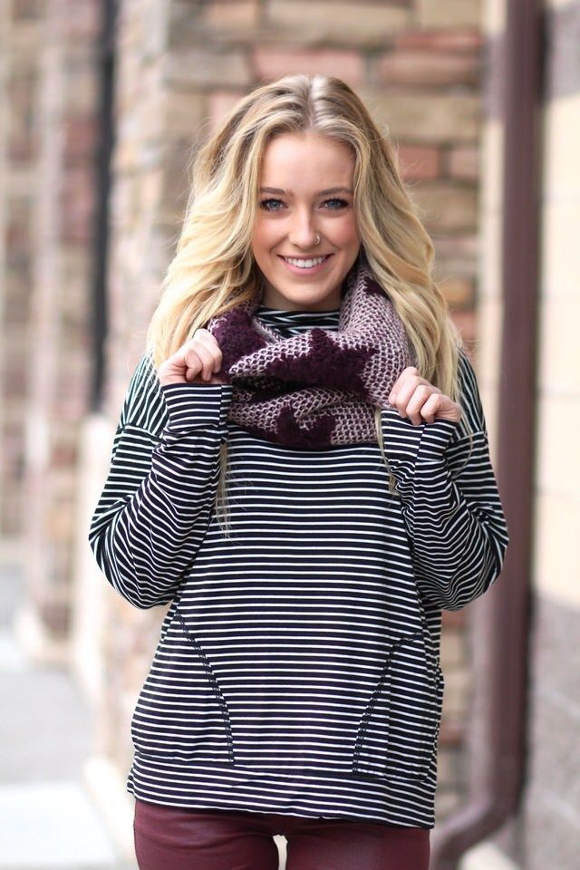 44-Cowl Neck Top Street Style