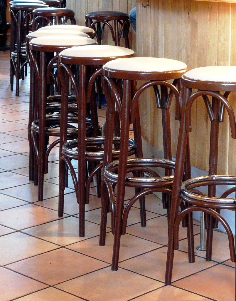 15. Wooden Base Stools For Kitchen