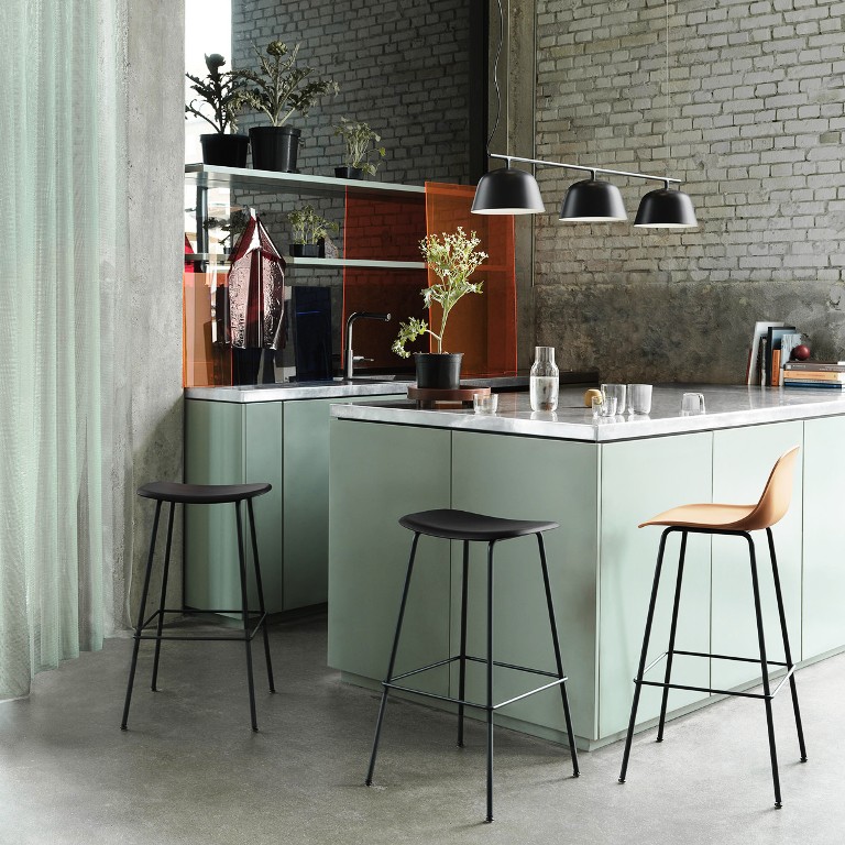 20. Wooden Base Stools For Kitchen
