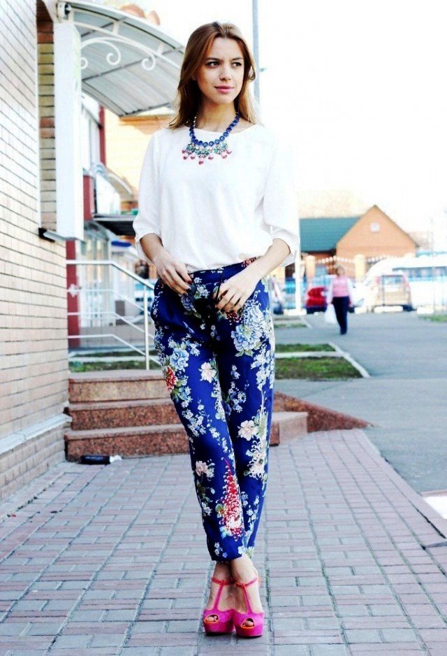 16-Printed Pant Outfit