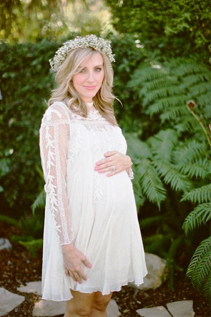 White Dress-12 Summer Baby Shower Outfit Ideas To Try Out