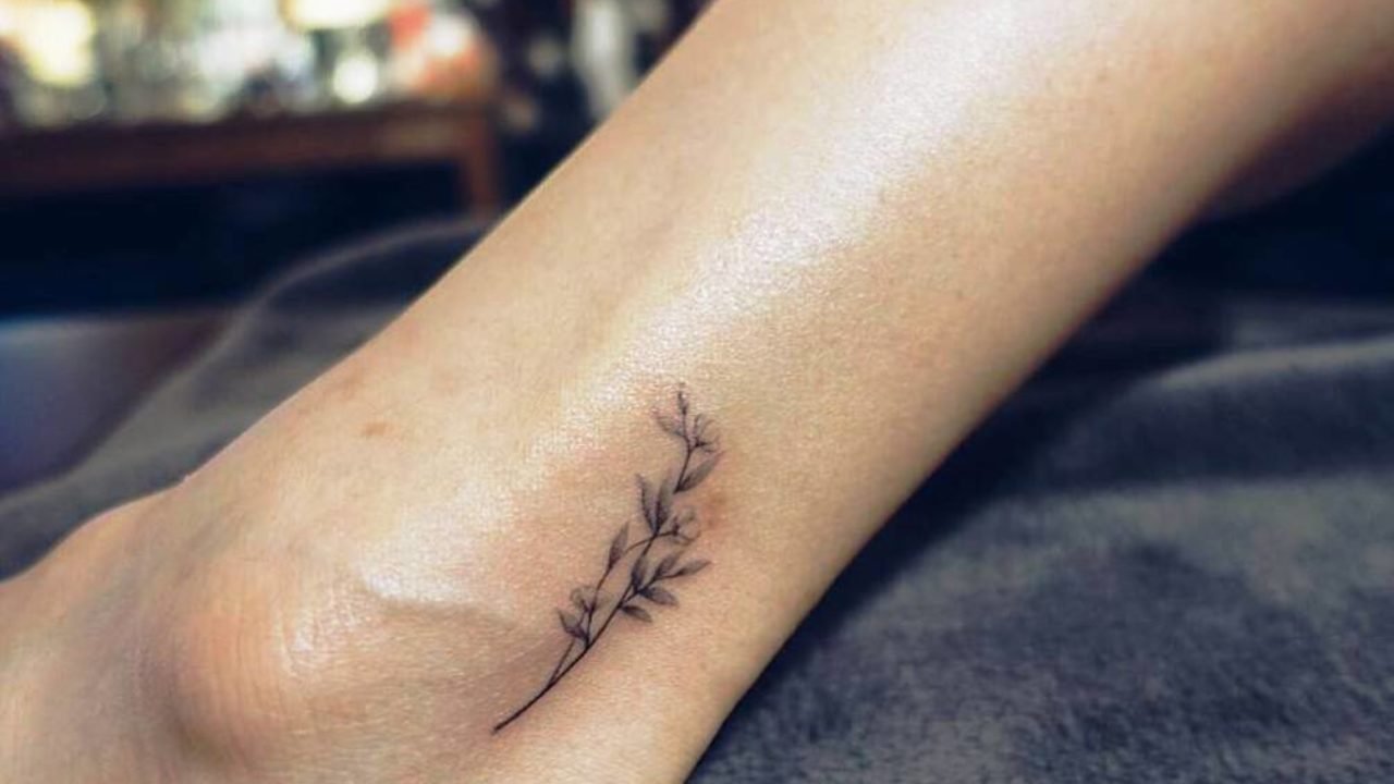 30 Small Tattoos Ideas For Men Women Instaloverz