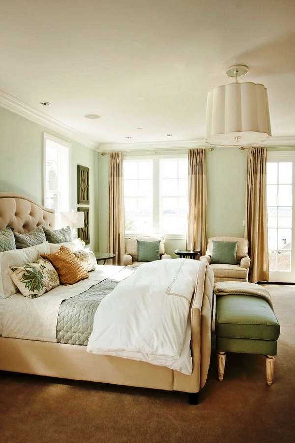 16-Pastel Colored Bedroom