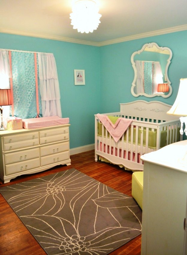 22-Pastel Colored Bedroom