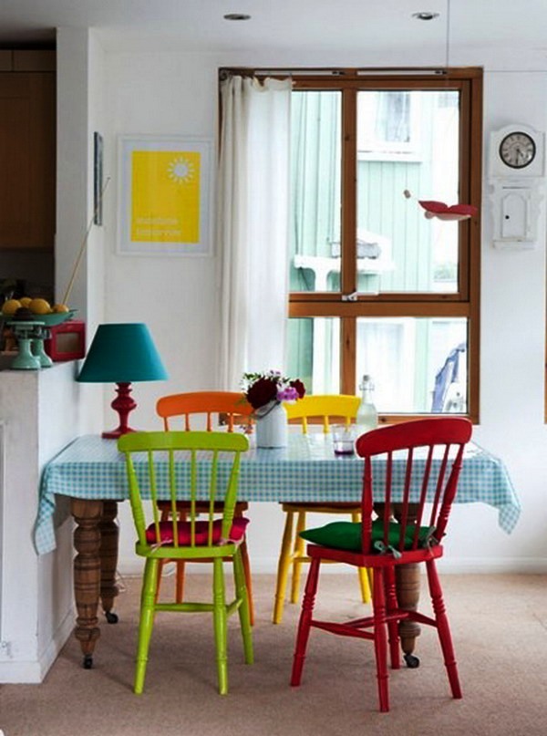 26-Colorful Dining Room