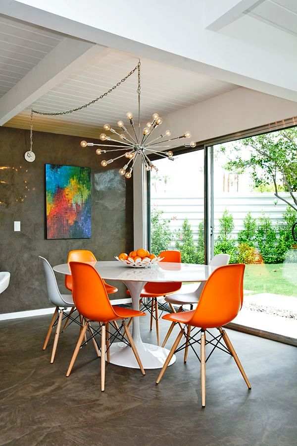 42-Colorful Dining Room