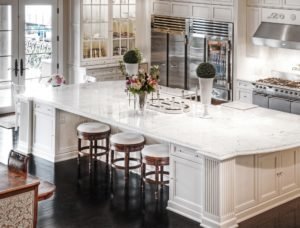 40 Beautiful White Luxury Kitchen Decor Ideas - Instaloverz