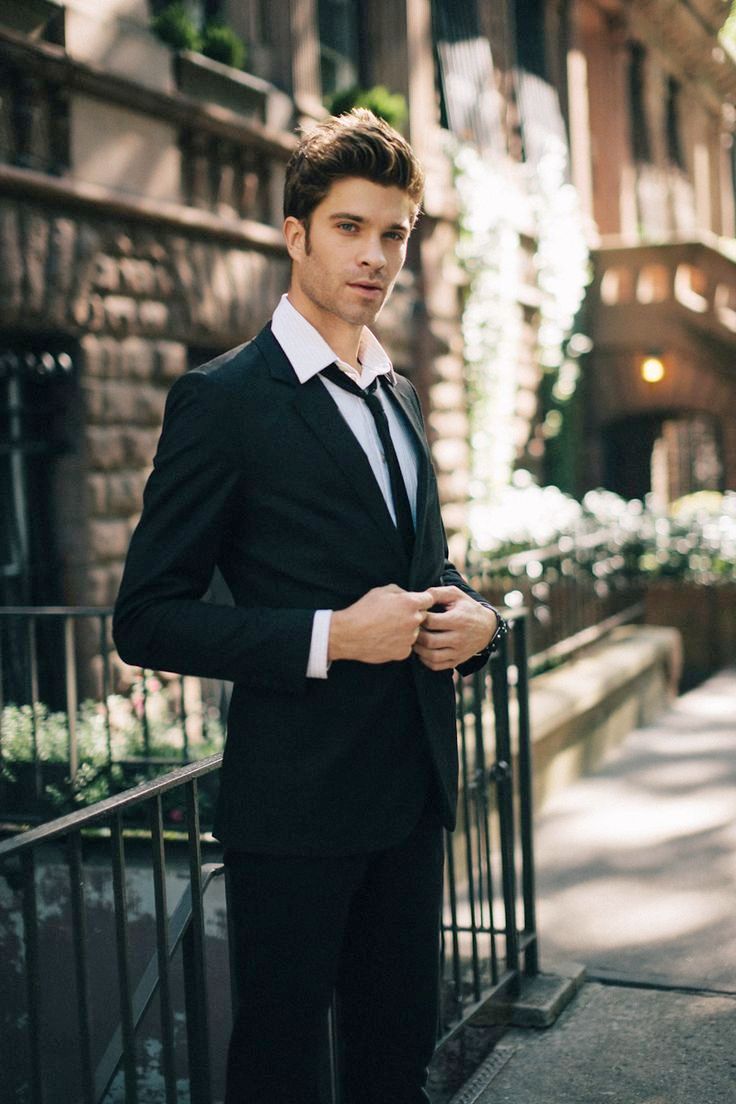 28-black suit fashion ideas for men