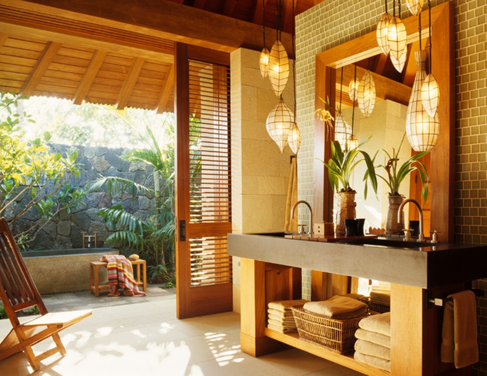 30. Amazing Tropical Bathroom Ideas
