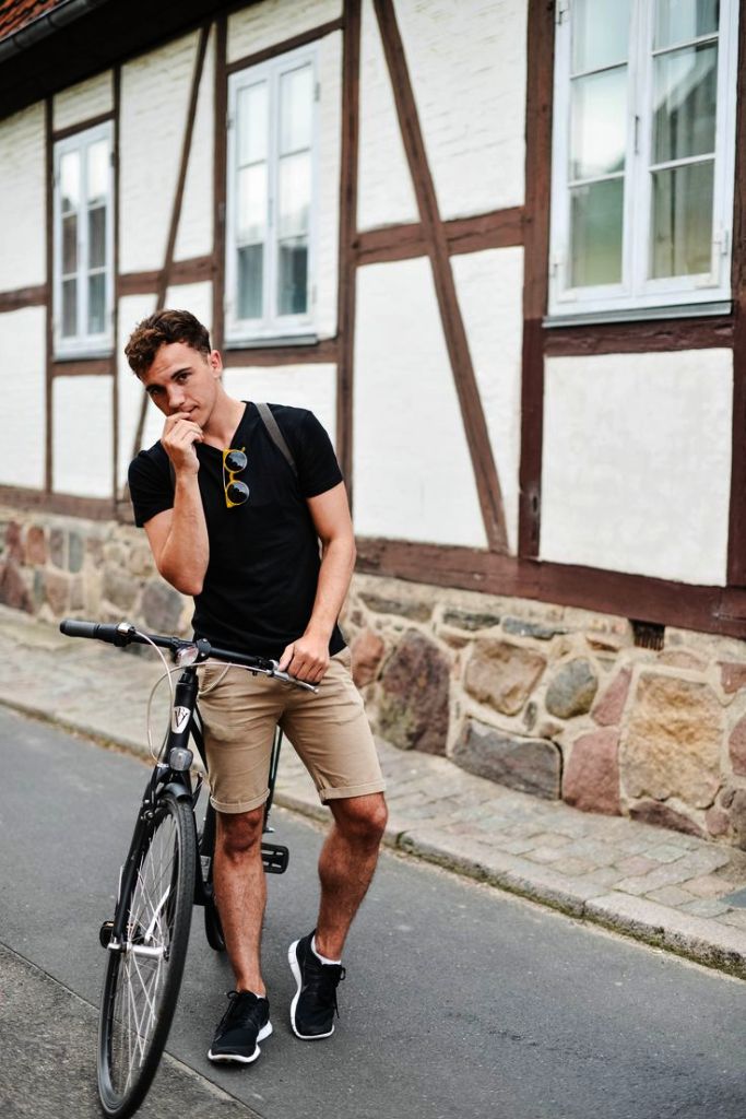 48. Short Outfits For Men