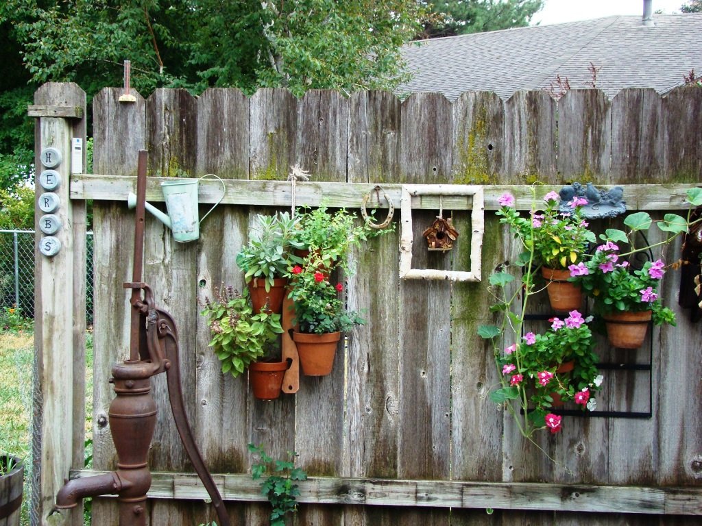 15 Easy Rustic Outdoor Decor Ideas For You Instaloverz