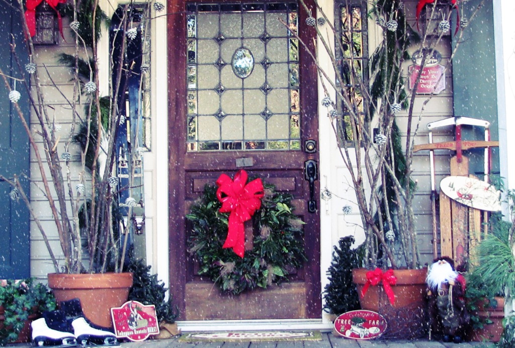 20-christmas-front-porch-decorating-ideas