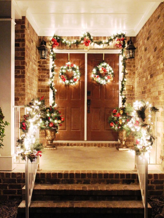 4-christmas-front-porch-decorating-ideas