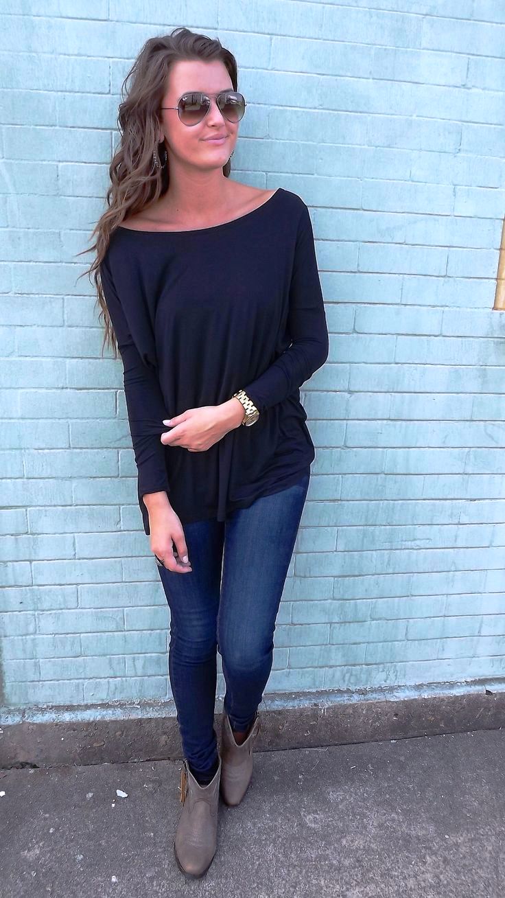 black-long-sleeve-top-outfit-women