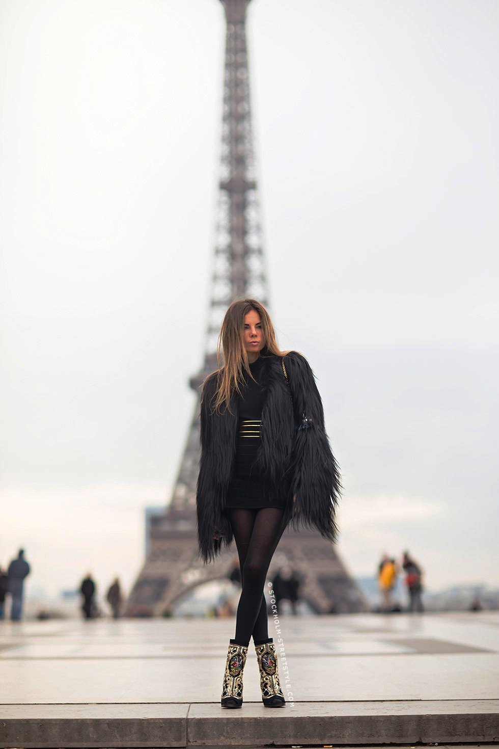 paris-fur-coat-and-jacket-outfit-ideas