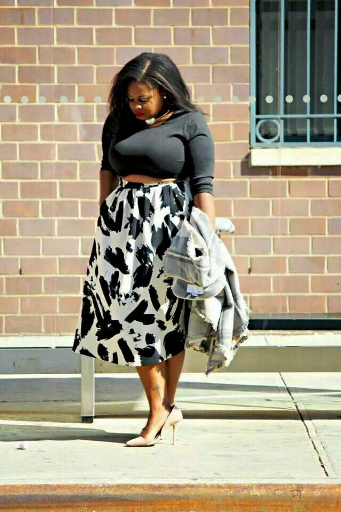 Plus Size Crop Top Outfits