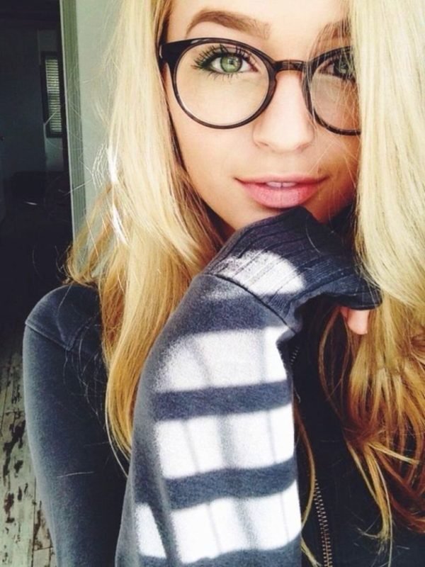 20 Cute Girls Wearing Glasses Ideas To Try Instaloverz