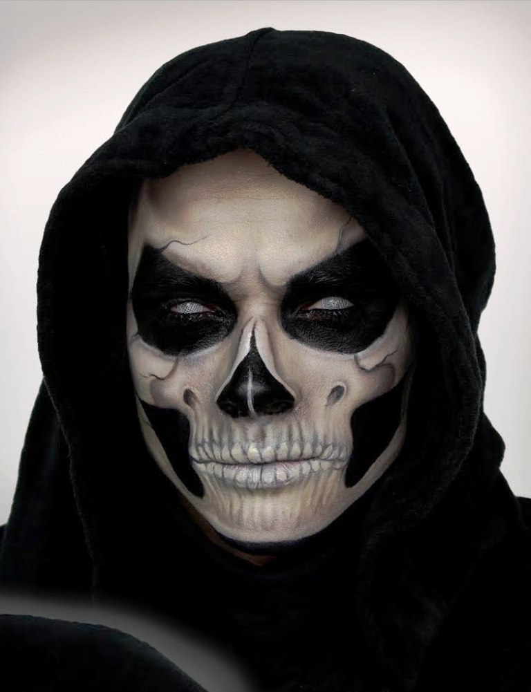 32. Halloween Skull Makeup Ideas