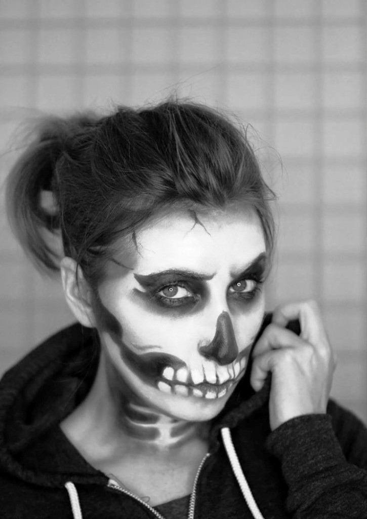 33. Halloween Skull Makeup Ideas