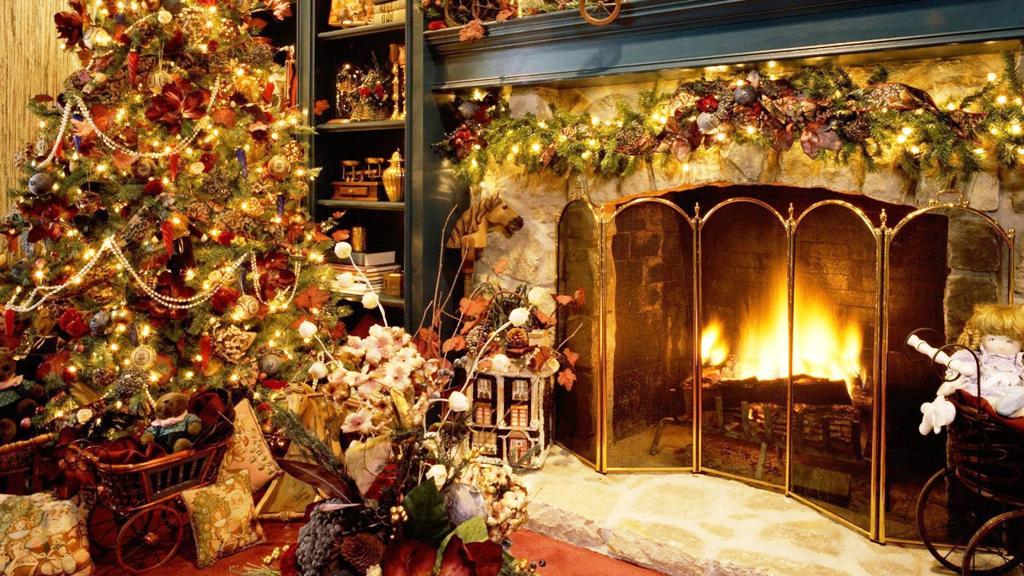 1-Christmas Fireplace