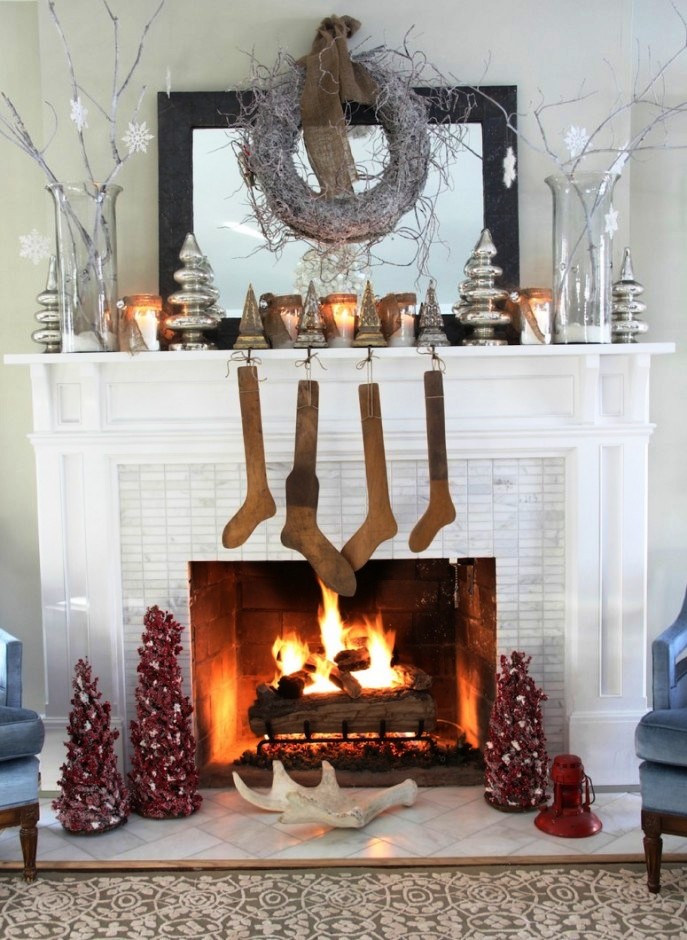 13-Christmas Fireplace Decoration