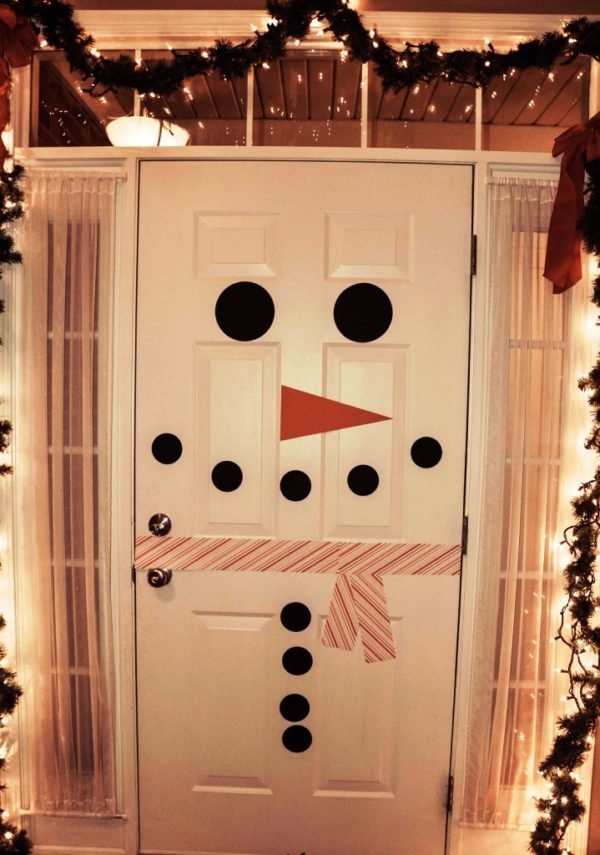 25 Stunning Christmas Door Decoration Ideas - Instaloverz